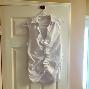 Sleeveless ruffled top